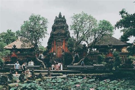 german woman naked in bali|Tourist arrested after stripping NAKED and crashing Bali temple。